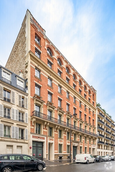 24 Rue Du Général Bertrand, Paris for lease - Building Photo - Image 2 of 2