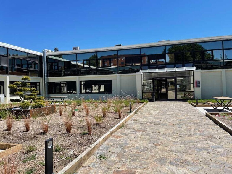 8 Boulevard Albert Einstein, Nantes for lease - Building Photo - Image 2 of 6