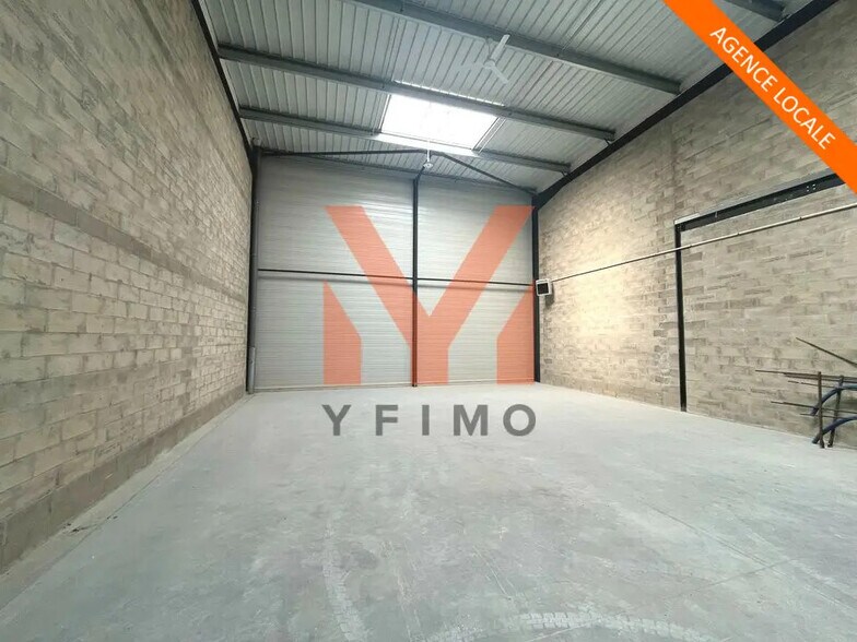 Flex in Buchelay for sale - Interior Photo - Image 1 of 5