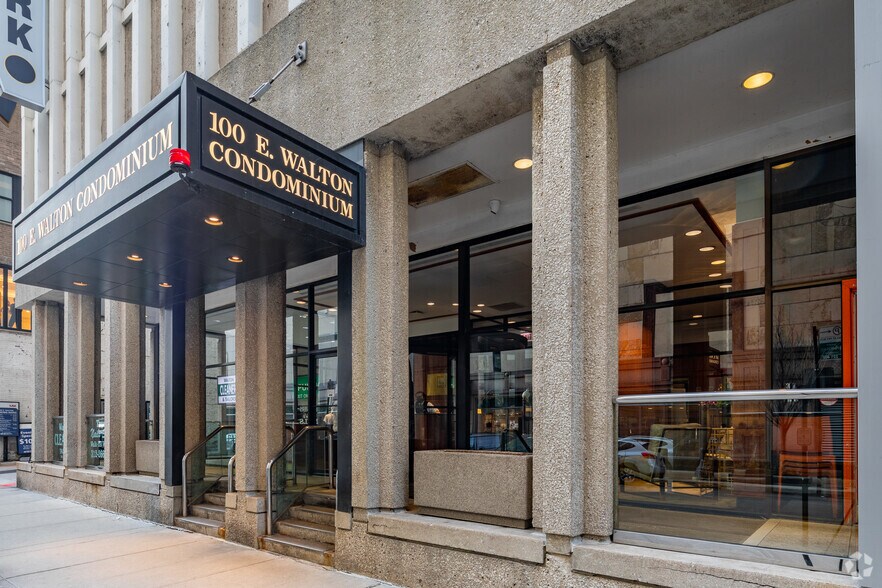 100 E Walton St, Chicago, IL for lease - Building Photo - Image 3 of 17
