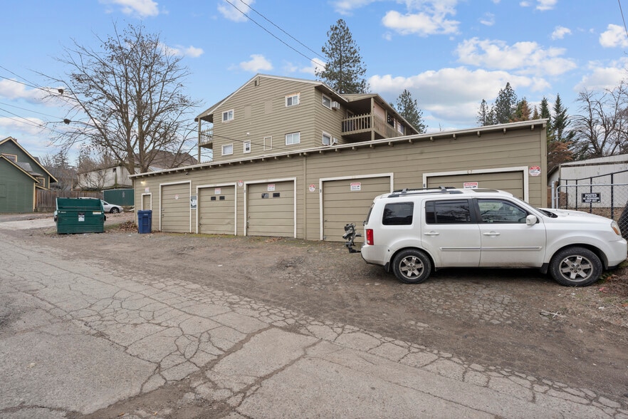 1818 W 8th Ave, Spokane, WA for sale - Building Photo - Image 3 of 7