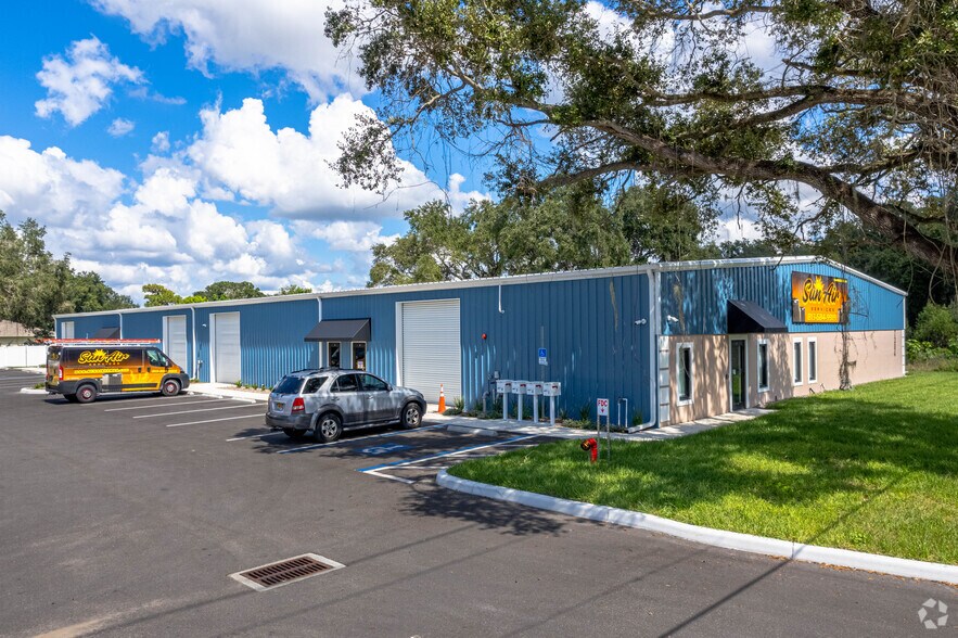 7304 Causeway, Tampa, FL for lease - Primary Photo - Image 1 of 10