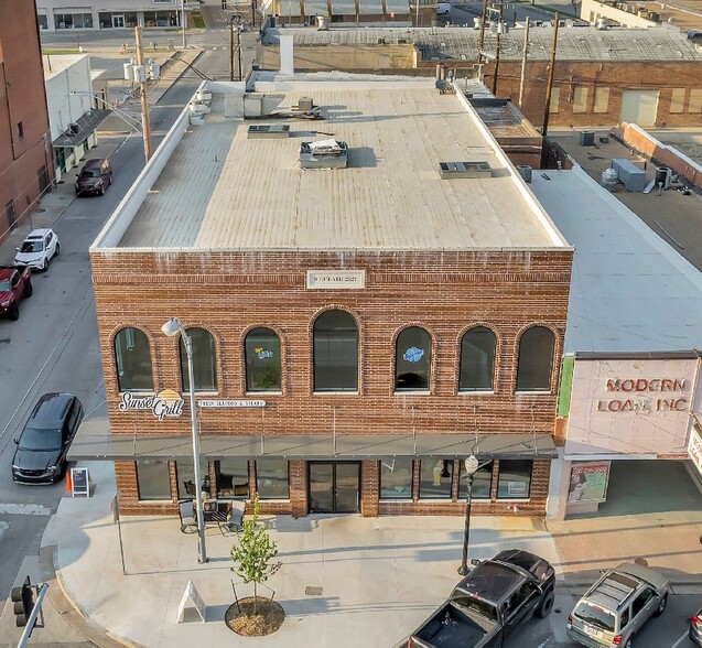 127 W Main St, Ardmore, OK for sale - Building Photo - Image 2 of 32