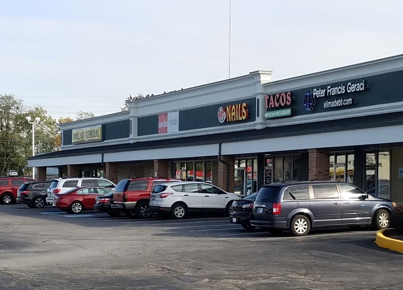 8311-8323 E Washington St, Indianapolis, IN for lease - Building Photo - Image 1 of 3