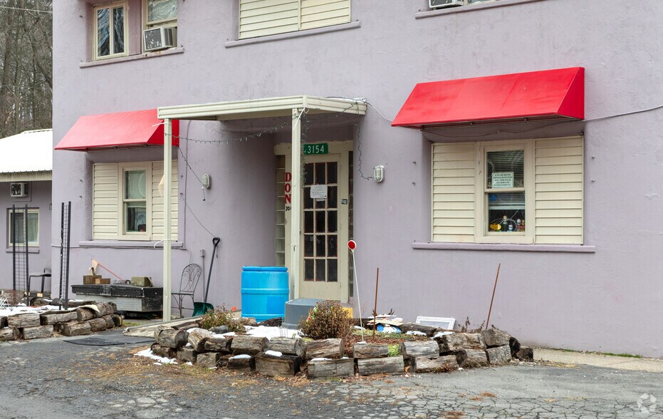 3154 Godfrey Ridge Dr, Stroudsburg, PA 18360 Multifamily For Sale