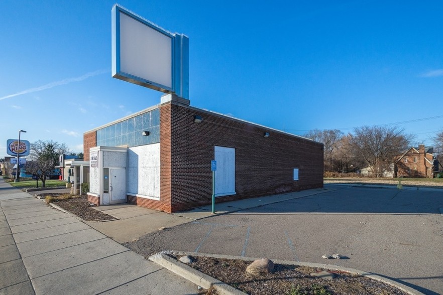 20222 Plymouth Rd, Detroit, MI for lease - Building Photo - Image 1 of 5