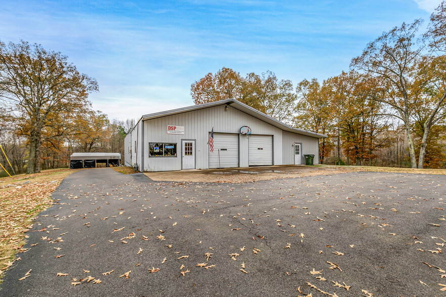 460 Miller Rd, Huntingdon, TN for sale - Primary Photo - Image 1 of 18