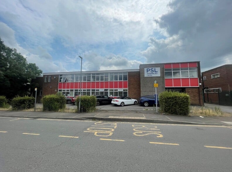 Eastern Av, Dunstable for sale - Building Photo - Image 1 of 2