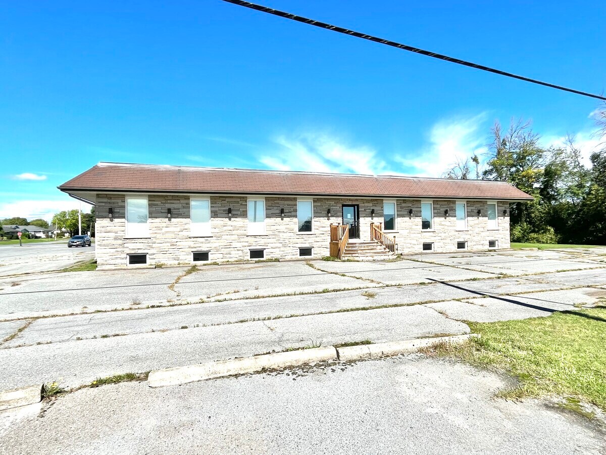 14815 County Rd 2 1, South Stormont, ON K0C 1M0