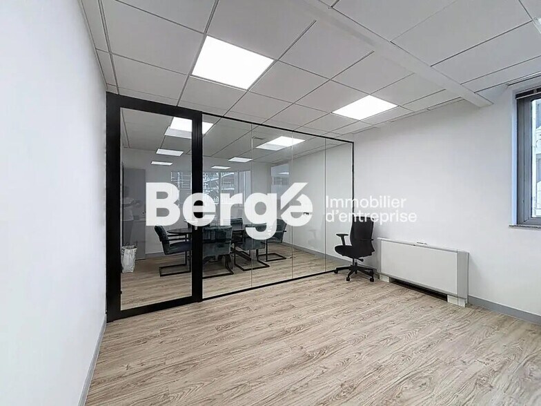 Office in Nice for lease - Interior Photo - Image 3 of 6