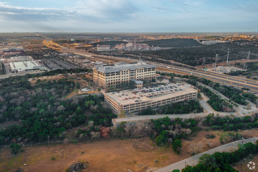19003 I-10 W, San Antonio, TX for lease - Building Photo - Image 3 of 6