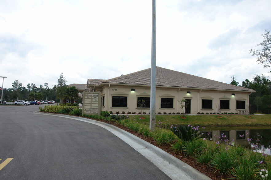 1737 Clyde Morris Blvd, Daytona Beach, FL for lease - Building Photo - Image 3 of 3