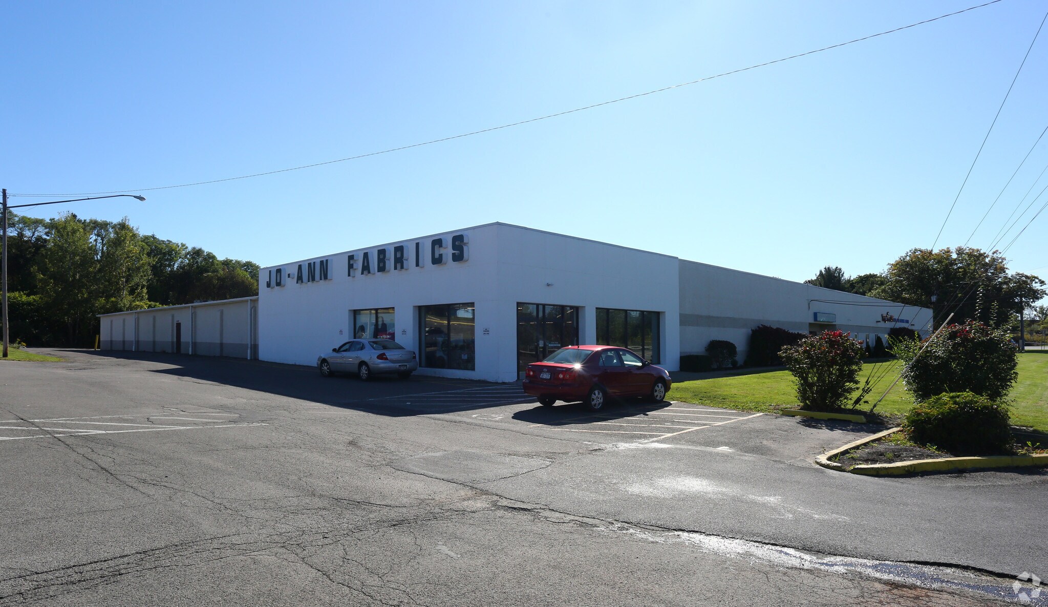 736 Vestal Pky E, Vestal Township, NY for sale Primary Photo- Image 1 of 1