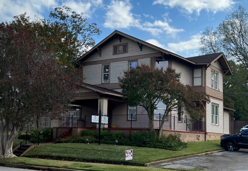 211 E Houston St, Tyler, TX for sale - Primary Photo - Image 1 of 1