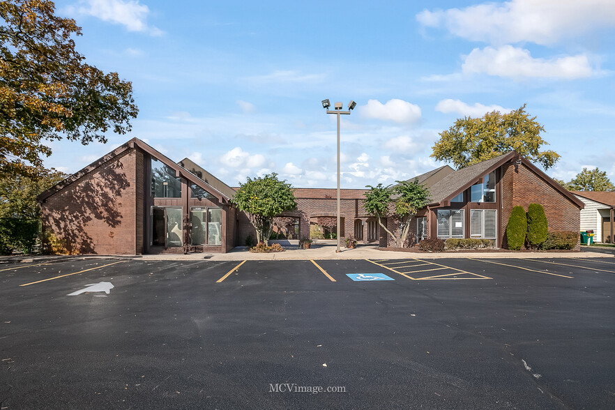 15419 E 127th St, Lemont, IL for sale - Building Photo - Image 3 of 31