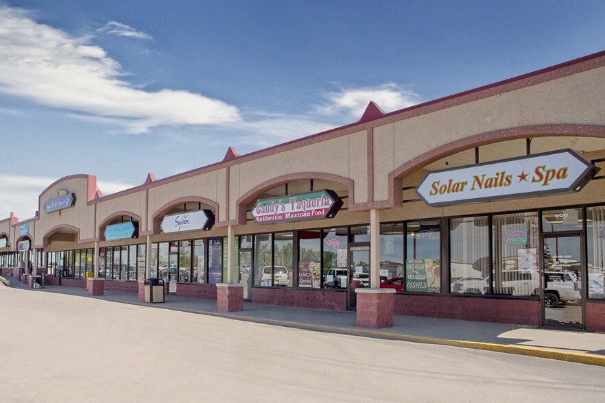 806906 Camel Dr, Gillette, WY 82716