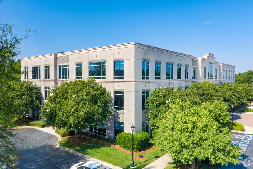 11006 Rushmore Dr, Charlotte, NC for lease - Hall Building - Image 1 of 5