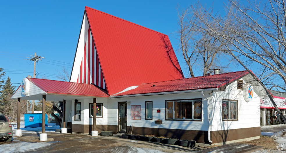 5020 50th Ave, Leduc, AB for sale - Primary Photo - Image 1 of 1