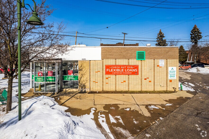 15721 Broadway Ave, Maple Heights, OH for sale - Building Photo - Image 2 of 21