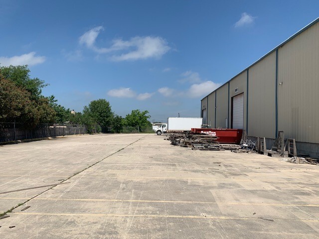 1300 Goforth Rd, Kyle, TX for lease - Building Photo - Image 3 of 20