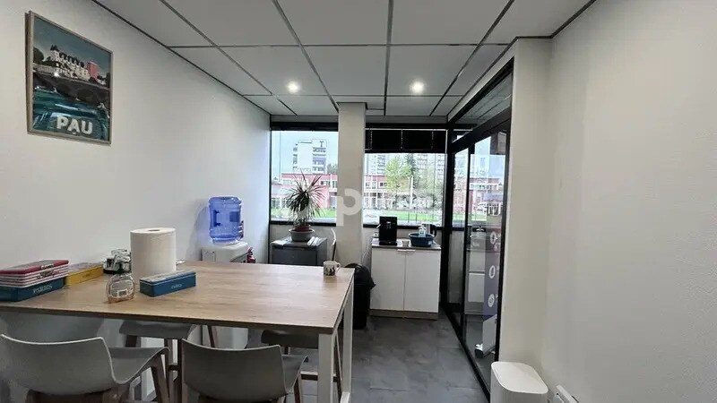 Office in Pau for sale - Interior Photo - Image 2 of 4