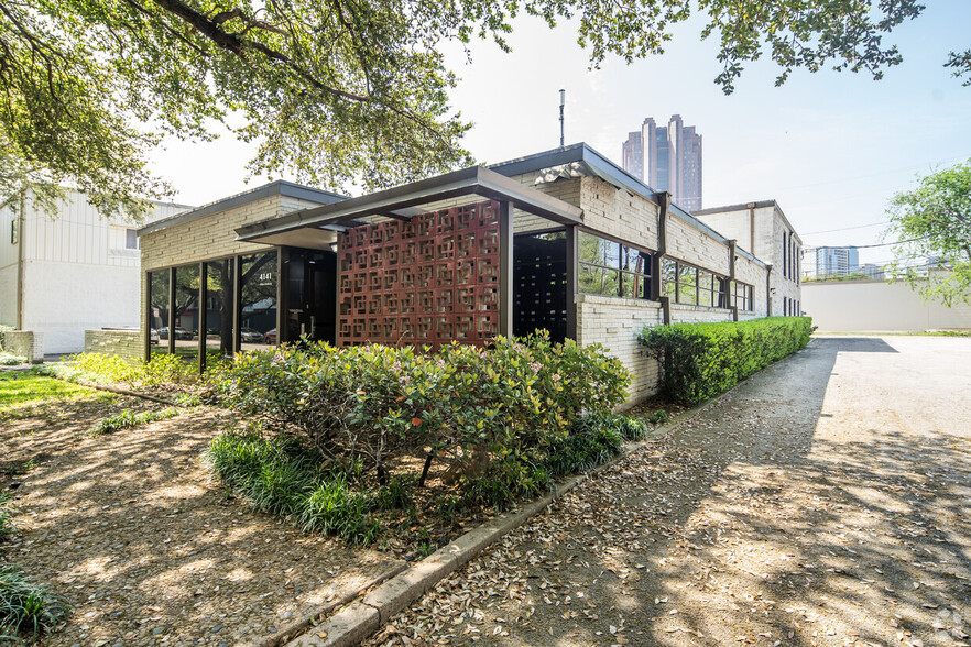 4141 Office Pky, Dallas, TX for lease - Building Photo - Image 2 of 9