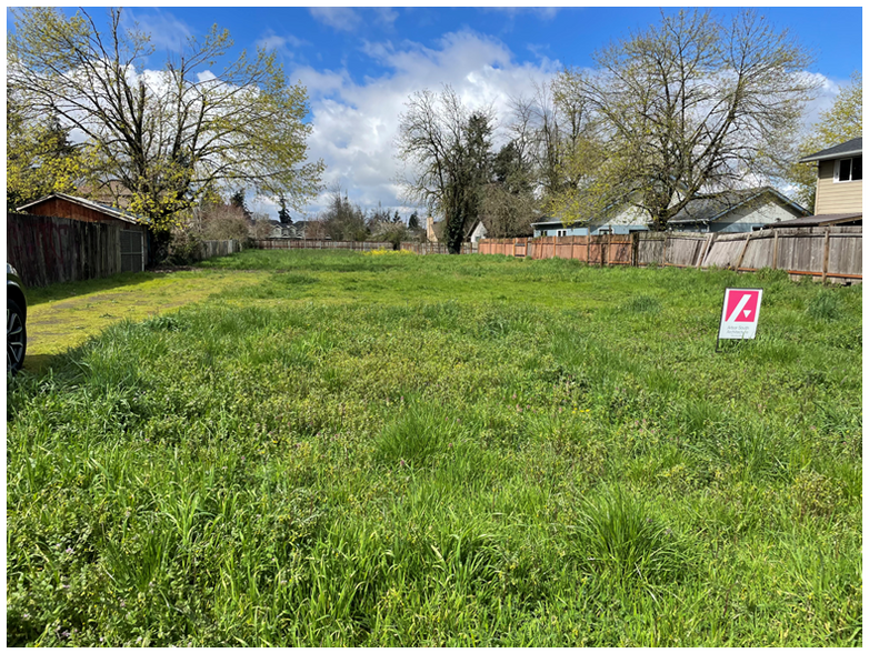1990 5th St, Springfield, OR for sale - Building Photo - Image 2 of 3