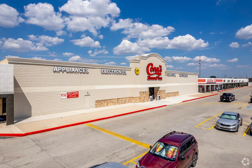 900-921 SH 80, San Marcos, TX for lease - Building Photo - Image 1 of 8