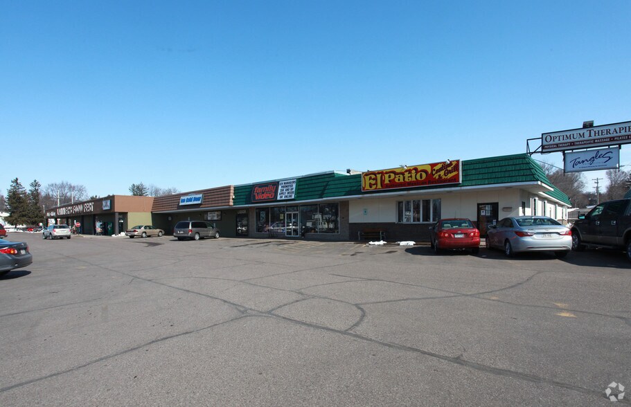 1408-1420 9th St E, Menomonie, WI for sale - Primary Photo - Image 1 of 1