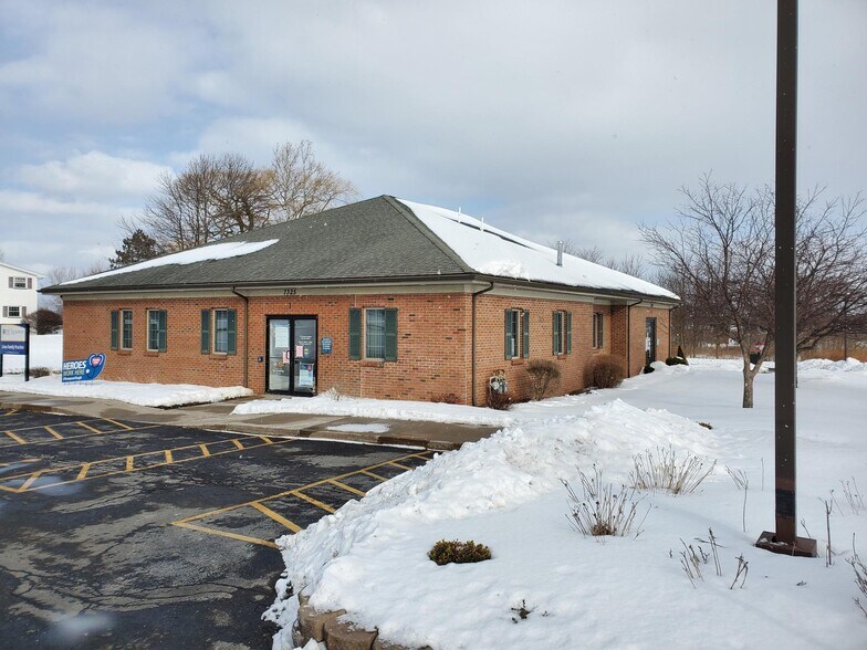 7325 Community Dr, Lima, NY for sale - Primary Photo - Image 1 of 1