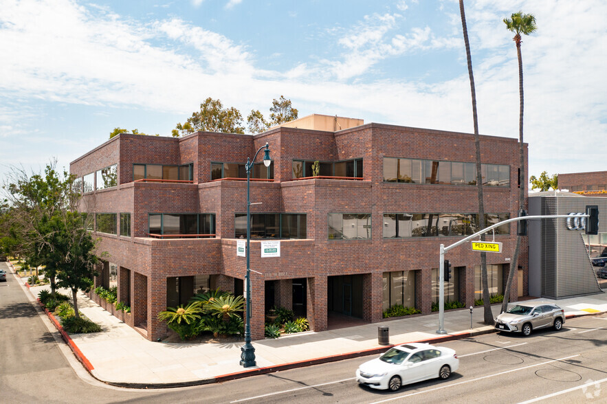 8840 Wilshire Blvd, Beverly Hills, CA for lease - Building Photo - Image 1 of 30