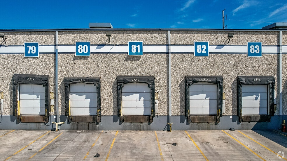 5400-5410 Rittiman Plz, San Antonio, TX for lease - Building Photo - Image 2 of 5