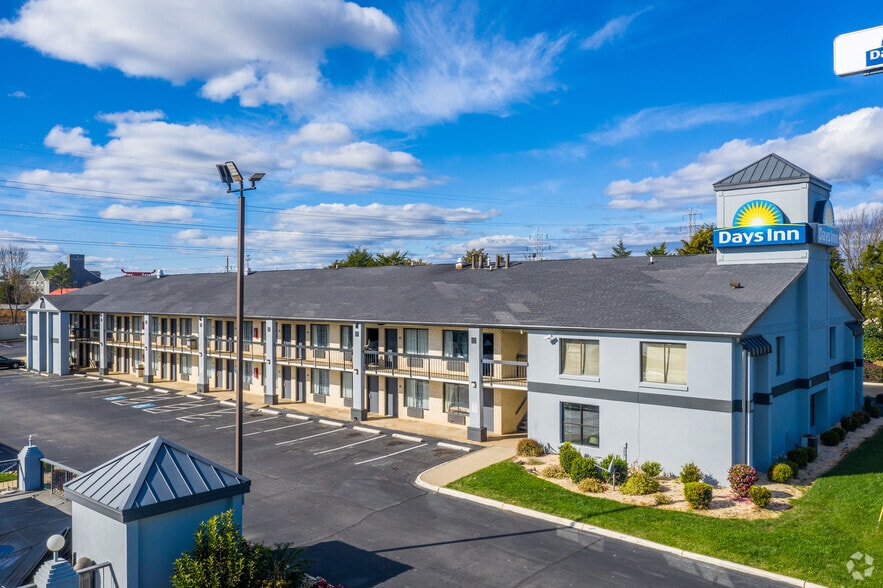 875 Riverview Rd, Rock Hill, SC for sale - Primary Photo - Image 1 of 6