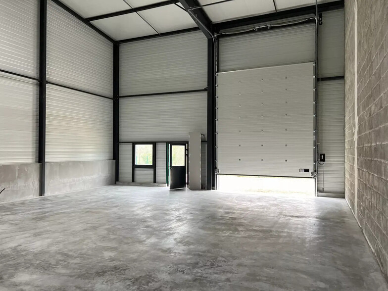 Route Du Petit Guelen, Quimper for lease - Building Photo - Image 1 of 5