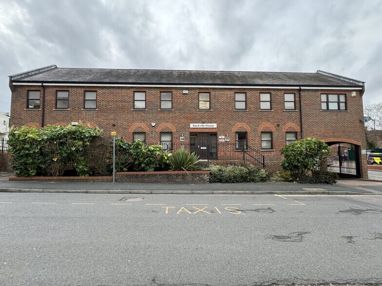 55 Buckhurst Ave, Sevenoaks for lease - Building Photo - Image 3 of 3