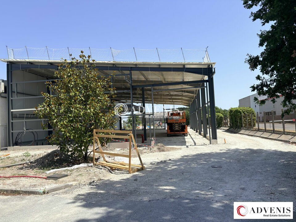 Industrial in Mérignac for lease Building Photo- Image 1 of 8