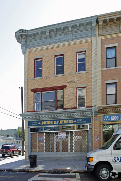 298 Martin Luther King Jr Dr, Jersey City, NJ for lease - Building Photo - Image 2 of 4