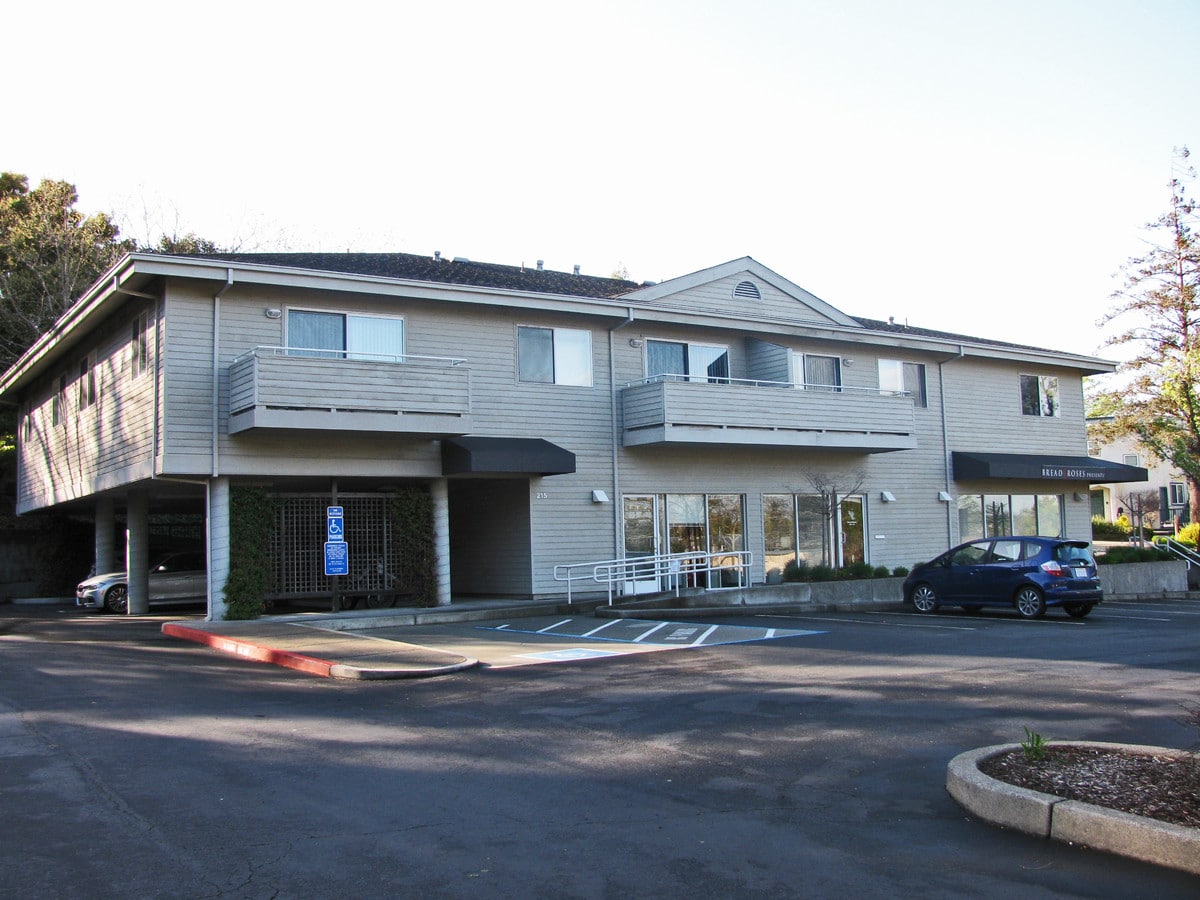 215233 Tamalpais Dr, Corte Madera, CA 94925