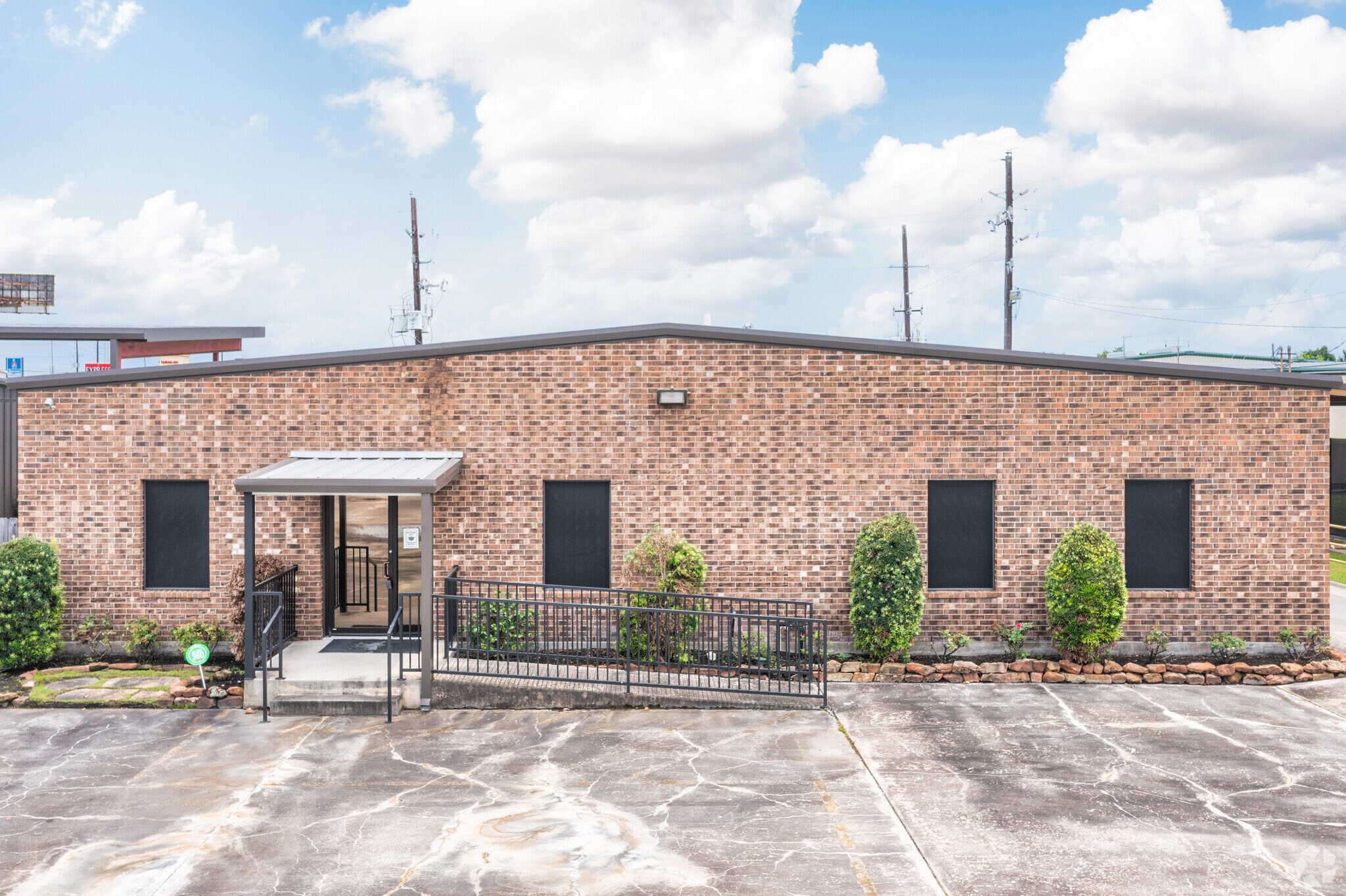 2040 Humble Place Dr, Humble, TX 77338 Building 1