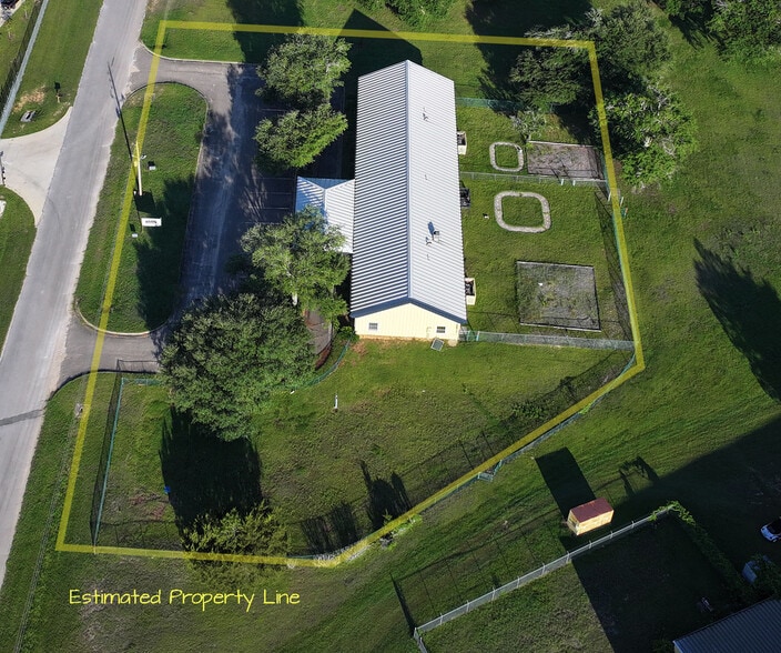 3525 Russell Rd, Marianna, FL for sale - Building Photo - Image 2 of 30