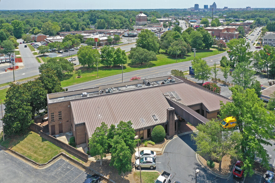 1507 Westover Ter, Greensboro, NC for sale - Aerial - Image 2 of 7