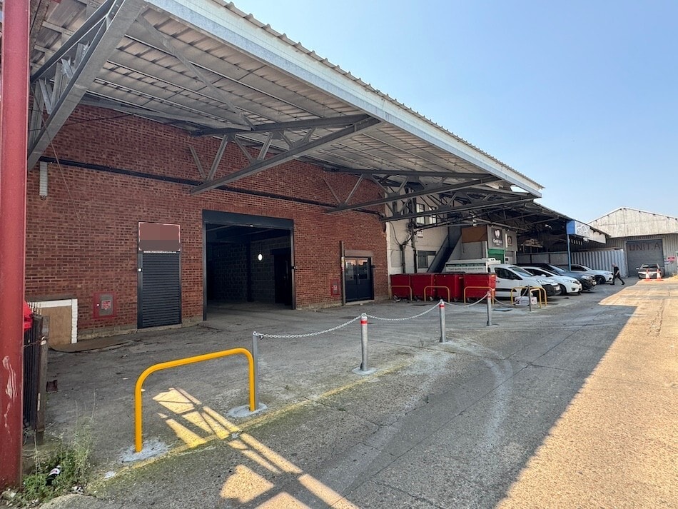 Kemp Rd, Dagenham, RM8 1SL Industrial for Lease