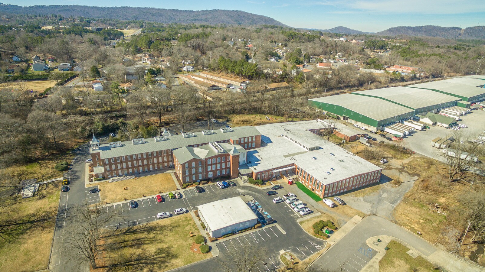 825 Chattanooga Ave, Dalton, GA, 30720 Retail Space For Lease