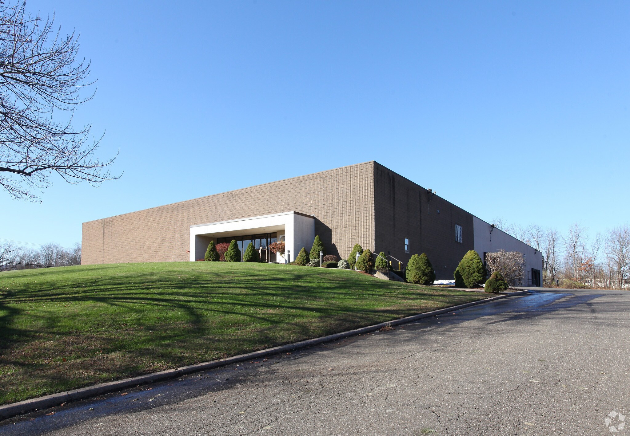 30 Fieldstone Ct, Cheshire, CT for sale Primary Photo- Image 1 of 1