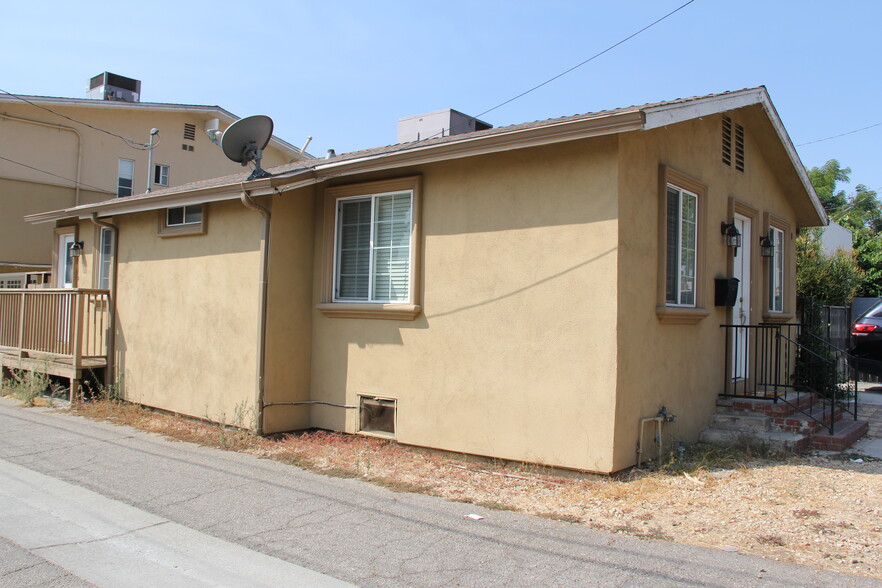 2014-2016 Peyton Ave, Burbank, CA for sale - Building Photo - Image 3 of 6