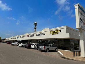 9003-9055 Garland Rd, Dallas, TX for lease Building Photo- Image 1 of 5