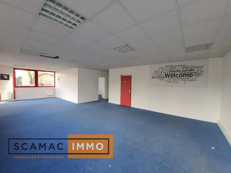 in Villebon-sur-Yvette for sale - Interior Photo - Image 1 of 1