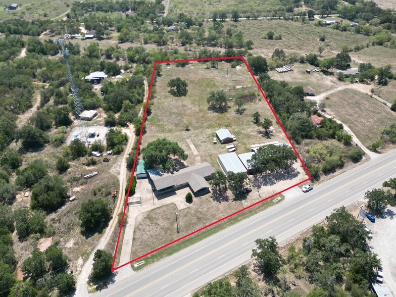 509 Highway 21 W, Cedar Creek, TX for sale - Primary Photo - Image 1 of 4