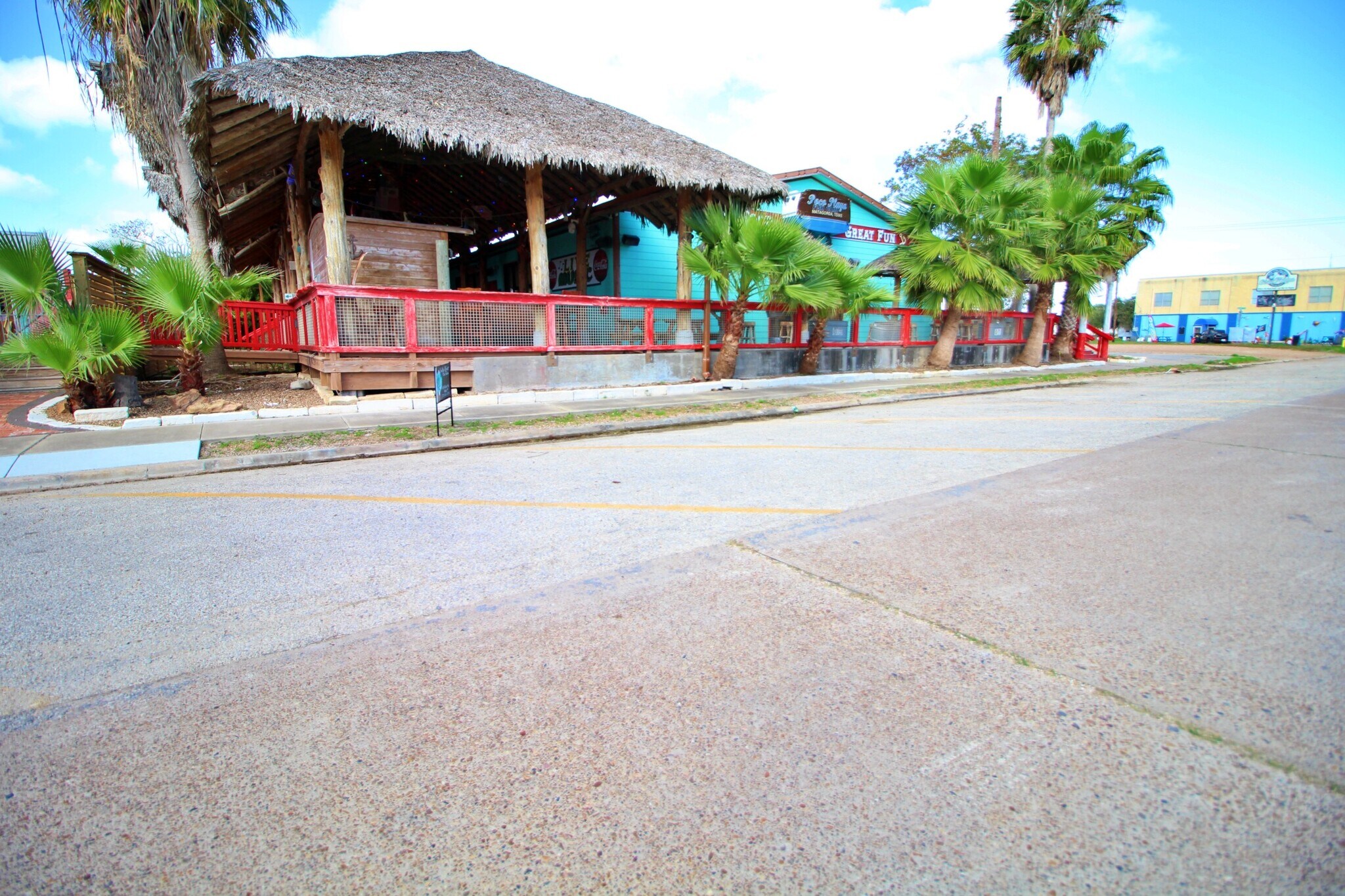 610 Fisher St, Matagorda, TX for sale Primary Photo- Image 1 of 14