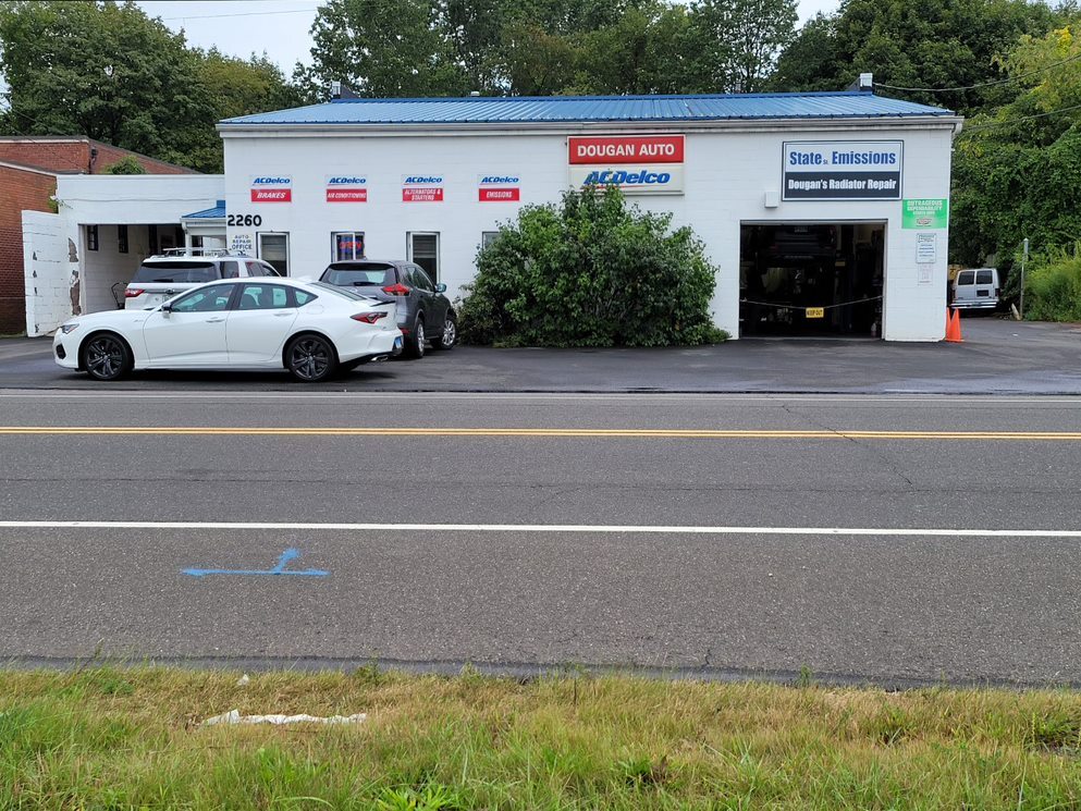 2260 State St, Hamden, CT 06517